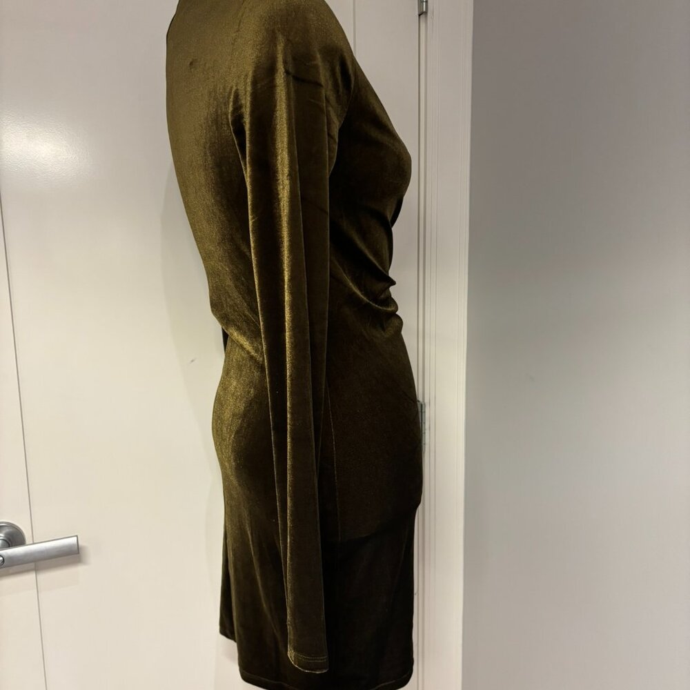 H&M Velvet Dress - Picture 4 of 7